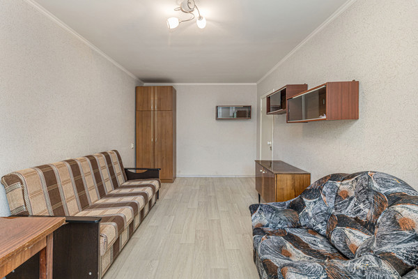 Продам однокомнатную (1-комн.) квартиру, Дзержинского ул, 18, Челябинск г