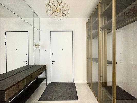 Продам трехкомнатную (3-комн.) квартиру, Дмитровка Б. ул, 28, Москва г