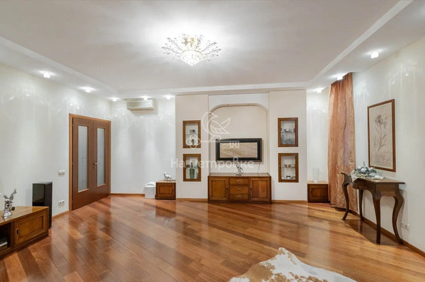 Продам многокомнатную квартиру, Давыдковская ул, 3, Москва г