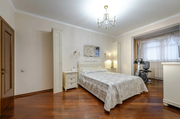 Продам многокомнатную квартиру, Давыдковская ул, 3, Москва г