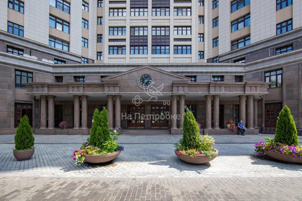 Продам многокомнатную квартиру, Давыдковская ул, 3, Москва г