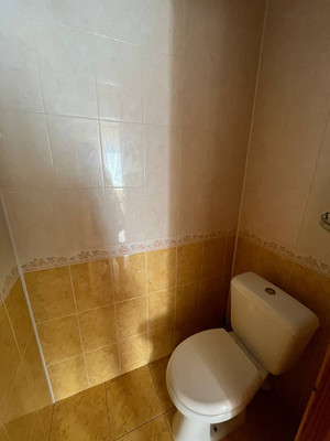 Продам двухкомнатную (2-комн.) квартиру, Гурзуфская ул, 8, Симферополь г