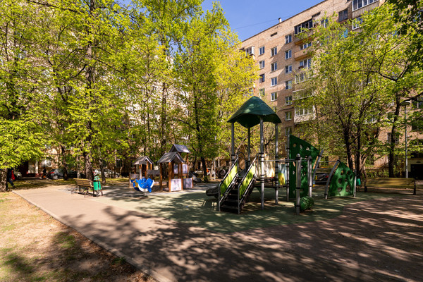 Продам двухкомнатную (2-комн.) квартиру, Академика Ильюшина ул, 1к1, Москва г