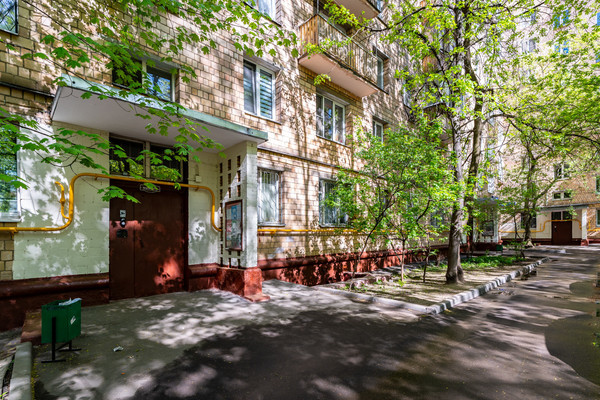 Продам двухкомнатную (2-комн.) квартиру, Академика Ильюшина ул, 1к1, Москва г