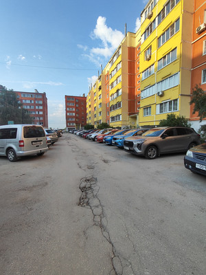 Продам трехкомнатную (3-комн.) квартиру, Кальная ул, 39, Рязань г