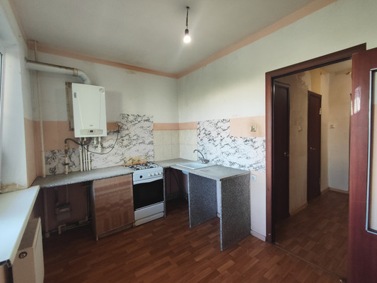 Продам трехкомнатную (3-комн.) квартиру, Кальная ул, 39, Рязань г
