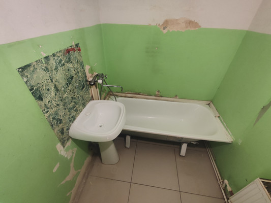 Продам трехкомнатную (3-комн.) квартиру, Кальная ул, 39, Рязань г