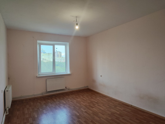 Продам трехкомнатную (3-комн.) квартиру, Кальная ул, 39, Рязань г