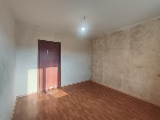 Продам трехкомнатную (3-комн.) квартиру, Кальная ул, 39, Рязань г