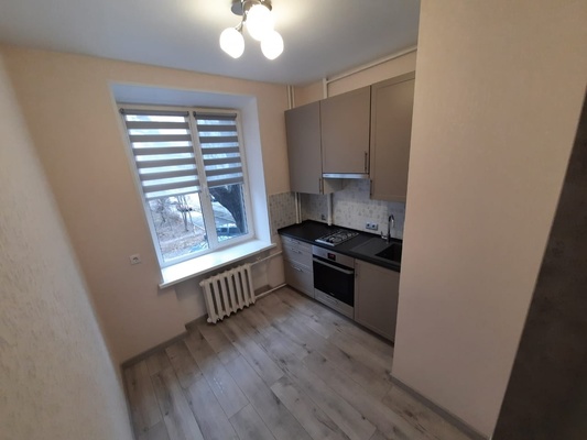 Продам двухкомнатную (2-комн.) квартиру, Комсомольская ул, 67/56, Подольск г
