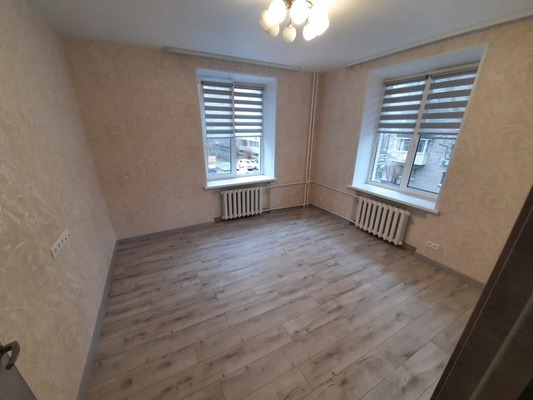 Продам двухкомнатную (2-комн.) квартиру, Комсомольская ул, 67/56, Подольск г