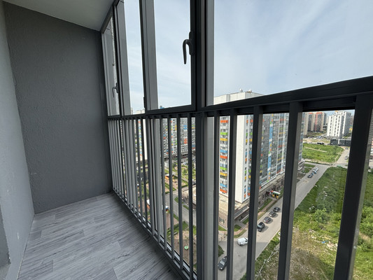 Продам двухкомнатную (2-комн.) квартиру, Петровский б-р, 6к2, Мурино п