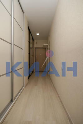 Продам однокомнатную (1-комн.) квартиру, Взлетная ул, 7Ж, Красноярск г