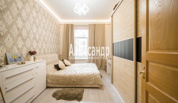 Продам трехкомнатную (3-комн.) квартиру, Большой П.С. пр-кт, 57/1, Санкт-Петербург г