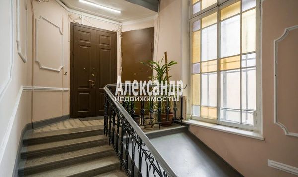 Продам трехкомнатную (3-комн.) квартиру, Большой П.С. пр-кт, 57/1, Санкт-Петербург г