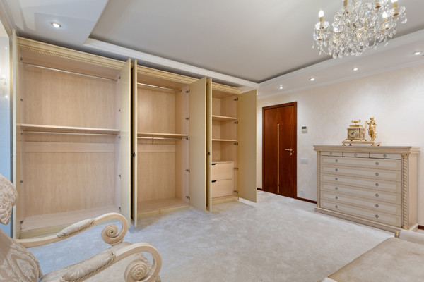 Продам трехкомнатную (3-комн.) квартиру, Таганская ул, 15, Москва г