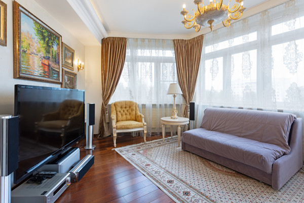 Продам трехкомнатную (3-комн.) квартиру, Таганская ул, 15, Москва г