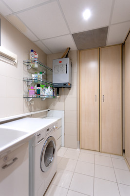 Продам трехкомнатную (3-комн.) квартиру, Таганская ул, 15, Москва г