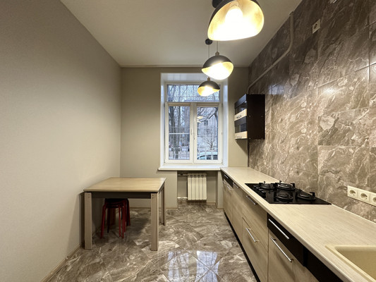Продам двухкомнатную (2-комн.) квартиру, Металлургов ул, 3, Москва г