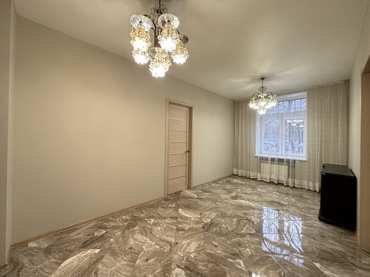 Продам двухкомнатную (2-комн.) квартиру, Металлургов ул, 3, Москва г