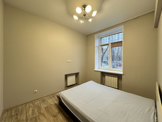 Продам двухкомнатную (2-комн.) квартиру, Металлургов ул, 3, Москва г