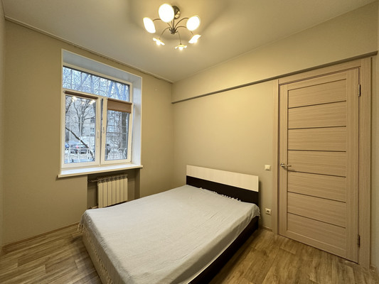 Продам двухкомнатную (2-комн.) квартиру, Металлургов ул, 3, Москва г