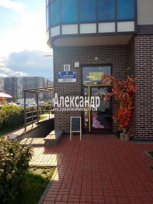Продам двухкомнатную (2-комн.) квартиру, Шекспира ул, 5, Бугры п