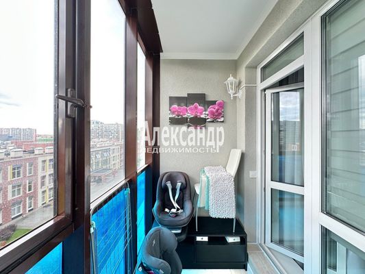 Продам двухкомнатную (2-комн.) квартиру, Шекспира ул, 5, Бугры п