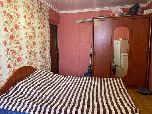 Продам трехкомнатную (3-комн.) квартиру, Ленина ул, 69к1, Ишим г