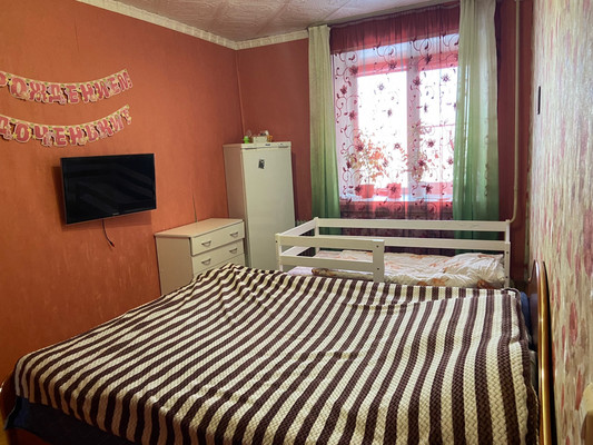 Продам трехкомнатную (3-комн.) квартиру, Ленина ул, 69к1, Ишим г