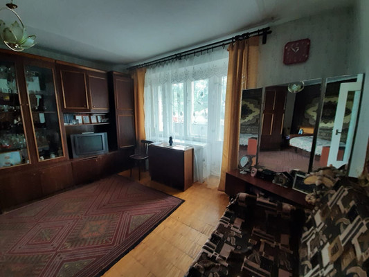 Продам однокомнатную (1-комн.) квартиру, Крестецкая ул, 27, Старая Русса г