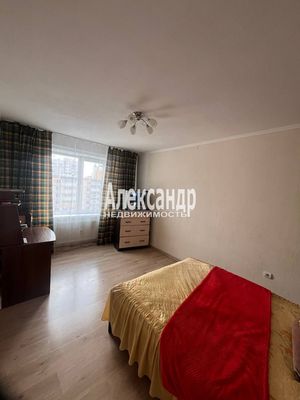 Продам однокомнатную (1-комн.) квартиру, Петровский б-р, 7, Мурино п