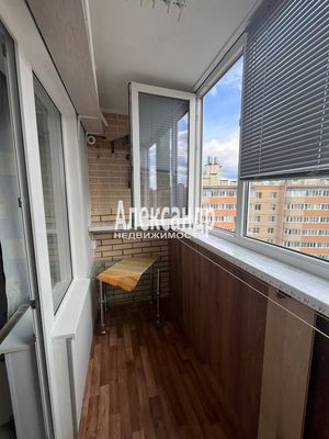 Продам однокомнатную (1-комн.) квартиру, Петровский б-р, 7, Мурино п