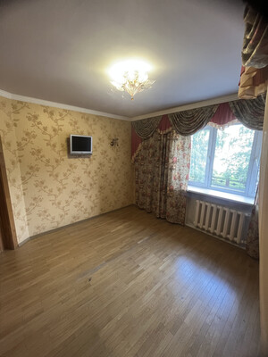 Продам двухкомнатную (2-комн.) квартиру, Мопра ул, 7, Киров г