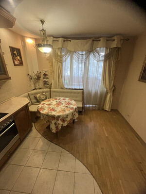 Продам двухкомнатную (2-комн.) квартиру, Мопра ул, 7, Киров г