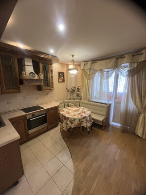Продам двухкомнатную (2-комн.) квартиру, Мопра ул, 7, Киров г