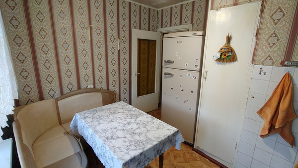 Продам двухкомнатную (2-комн.) квартиру, Чкалова ул, 2, Черняховск г