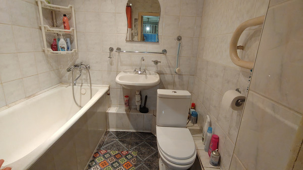 Продам двухкомнатную (2-комн.) квартиру, Чкалова ул, 2, Черняховск г