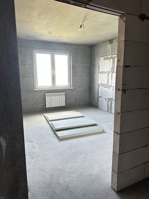 Продам трехкомнатную (3-комн.) квартиру, им.О.Н.Строкина ул, 8, Брянск г