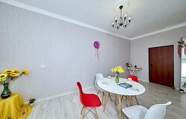 Продам комнату в 7-комн. квартире, Курляндская ул, 32, Санкт-Петербург г