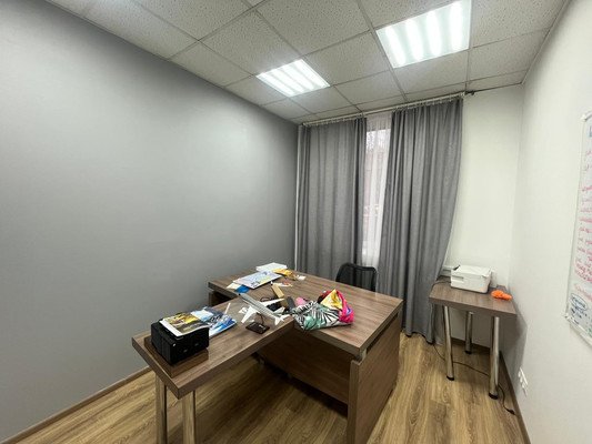 Продам коммерческое помещение 275,3 м2, Тушинская ул, 10, Москва г