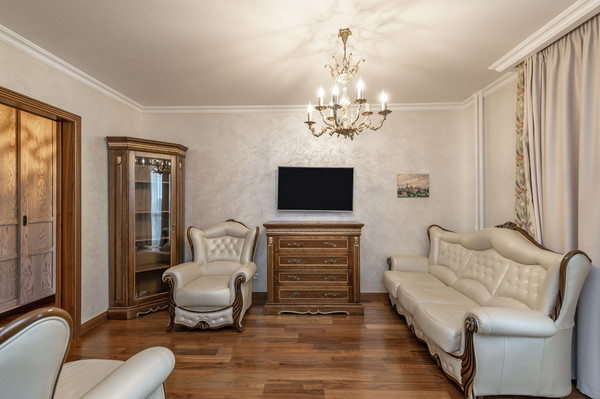 Продам трехкомнатную (3-комн.) квартиру, Большая Очаковская ул, 44к1, Москва г