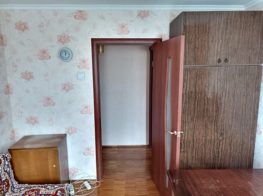 Продам трехкомнатную (3-комн.) квартиру, Бирюлёвская ул, 18к2, Москва г