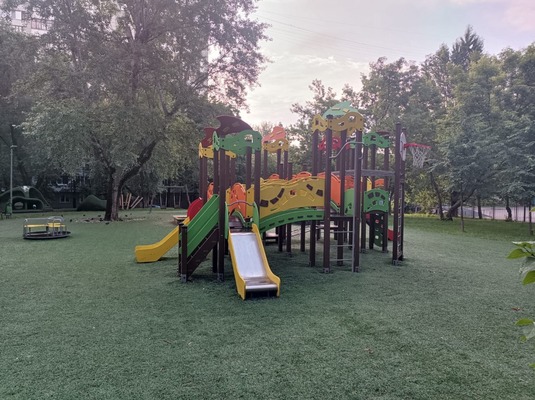 Продам трехкомнатную (3-комн.) квартиру, Бирюлёвская ул, 18к2, Москва г