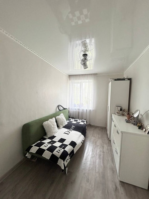 Продам двухкомнатную (2-комн.) квартиру, Кржижановского ул, 30/2, Грэсовский пгт