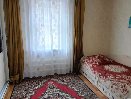 Продам трехкомнатную (3-комн.) квартиру, Трудящихся ул, 148, Ростов-на-Дону г