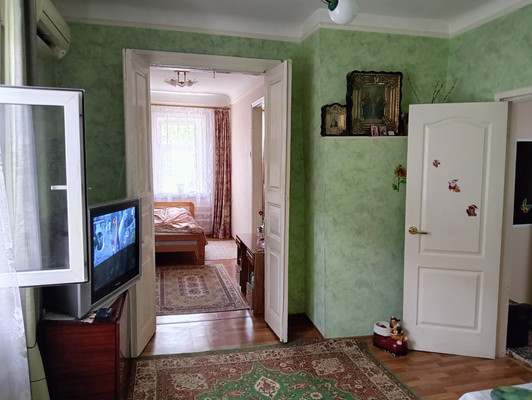 Продам трехкомнатную (3-комн.) квартиру, Трудящихся ул, 148, Ростов-на-Дону г