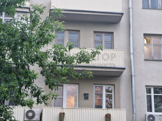 Продам двухкомнатную (2-комн.) квартиру, Орлово-Давыдовский пер, 2/5к1, Москва г
