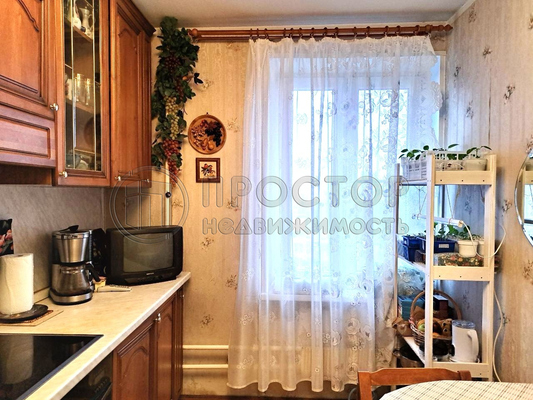 Продам трехкомнатную (3-комн.) квартиру, Бутлерова ул, 30, Москва г