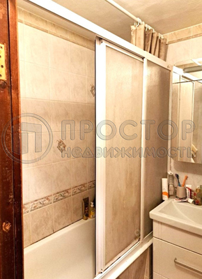 Продам трехкомнатную (3-комн.) квартиру, Бутлерова ул, 30, Москва г